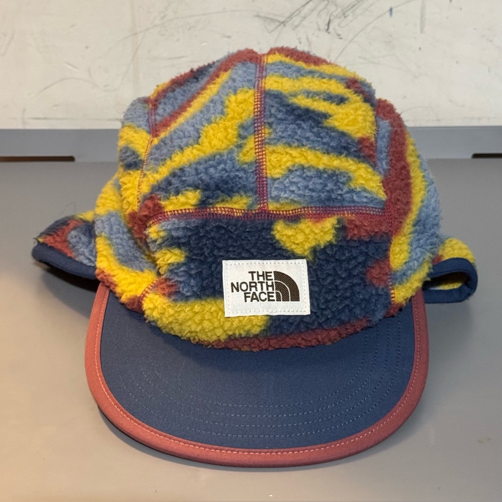 The North Face Campshire Earflap Hat Sherpa Fleece Lined Winter Cap